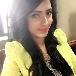 Meet your Posher, Mora